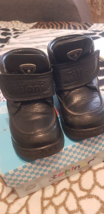 Продам детские зимние сапоги