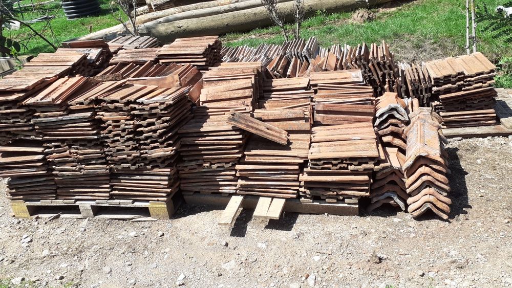 Tigla de vanzare