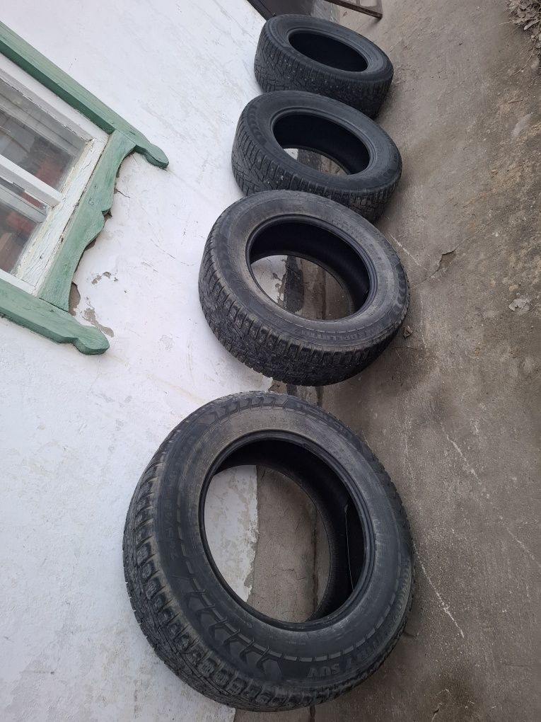 Продам шины зимние