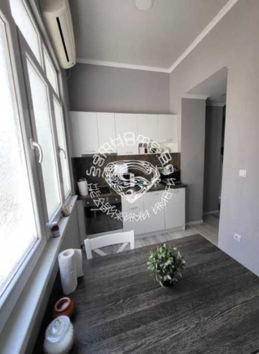 Продава се Двустаен апартамент в Варна, Център - 55 кв.м за 3364 €/кв.м - Снимка #2