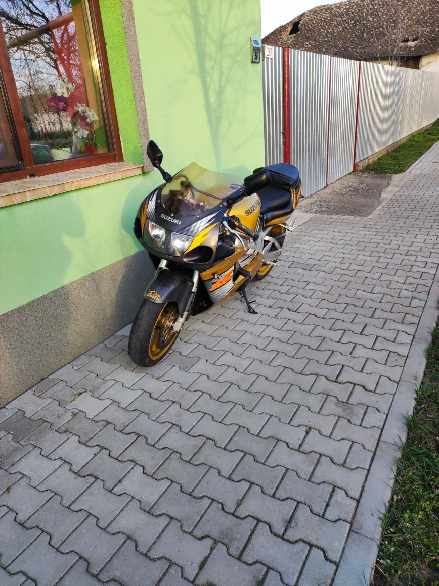 Suzuki gsxr 750cc