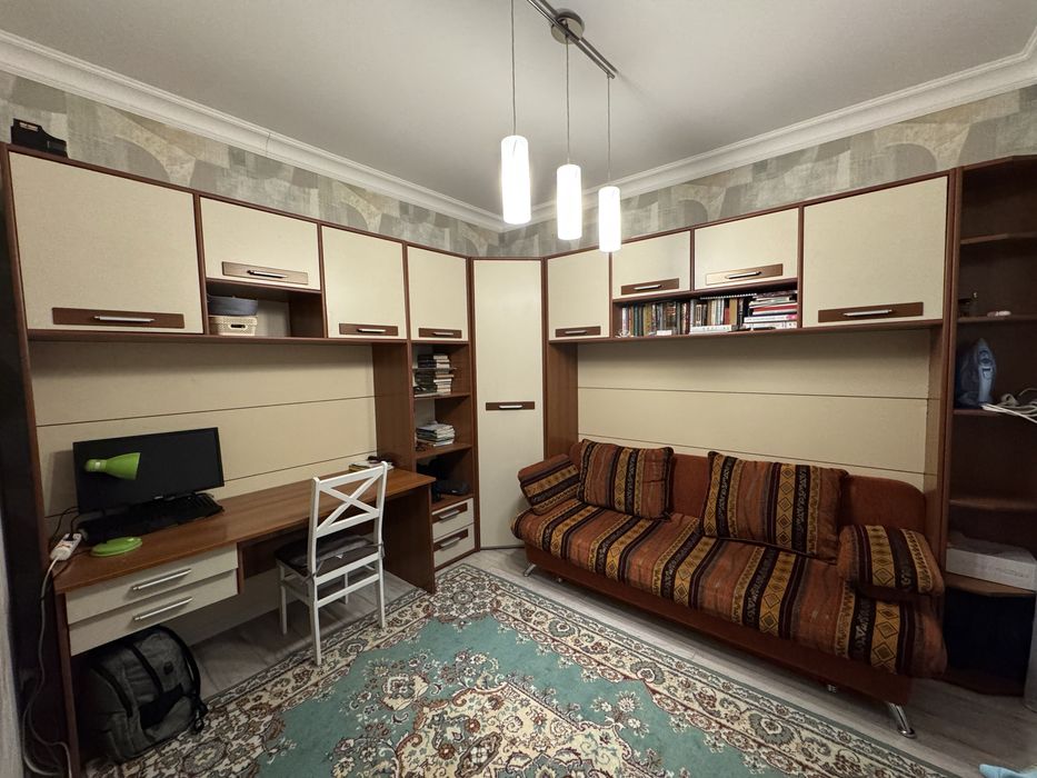 Модульная мебель в хорошем состоянии