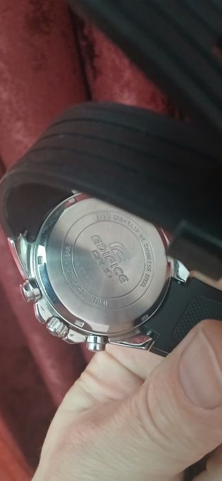 Срочно продам часы casio edifice efr-563p
