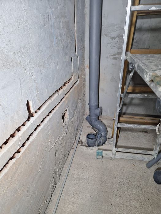 Instalator Încalzire in pardoseala Instalații sanitare & termice  Pomp