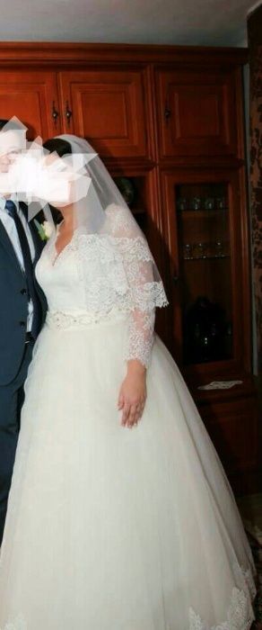 Vand rochie de mireasa