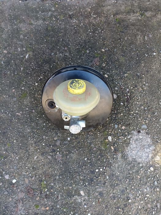 Части товарни камиони ЗИЛ, ГАЗ, Жук, Ниса