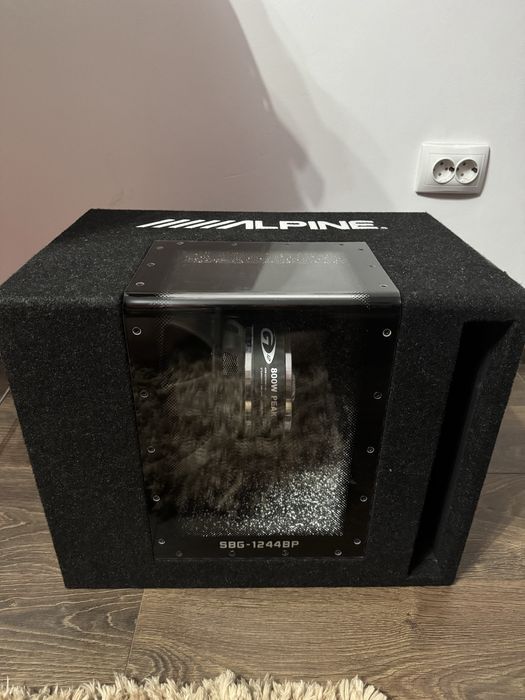 Subwoofer Alpine 800W+plus statie 250RMS