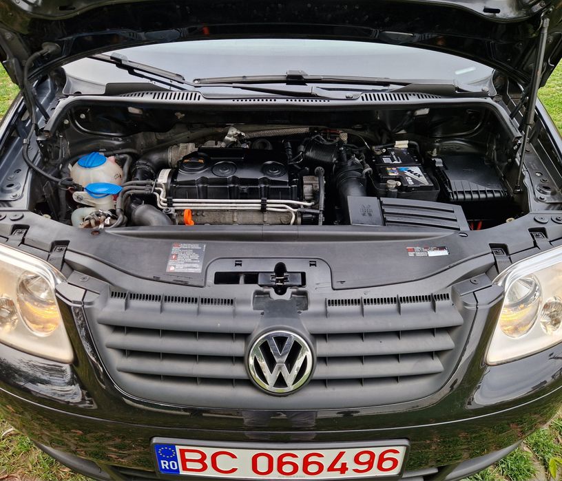 VW Caddy LIFE * 2.0 diesel * model TEAM * dotări TOP * CarVertical