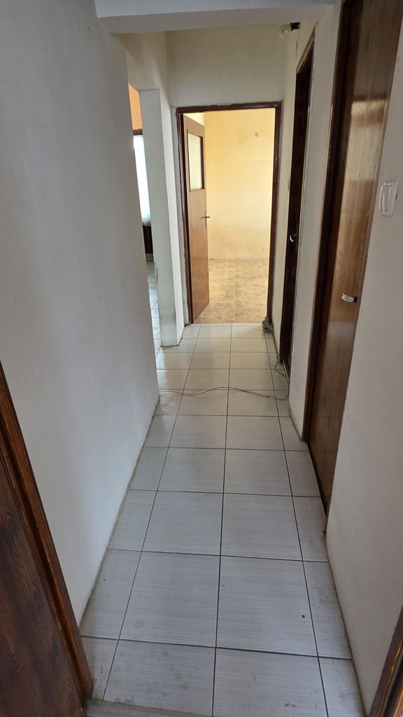 Продава се Тристаен апартамент в София, Връбница 1 - 84 кв.м за 2012 €/кв.м - Снимка #14