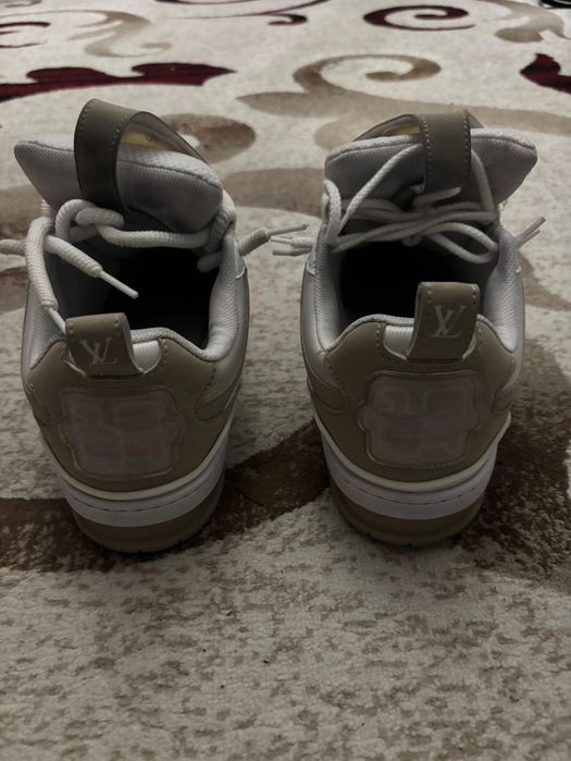 Louis Vuitton lv skate crem alb