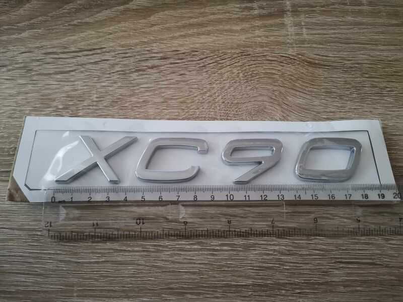 Volvo XC90 сребрист надпис