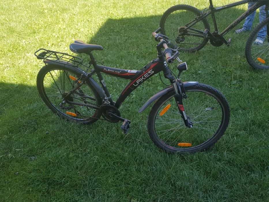 Vând bicicleta Mountain bike lakes