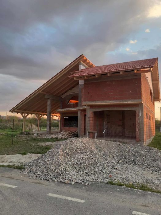 Casă P+M, teren 900 mp - Jupa Caransebeş