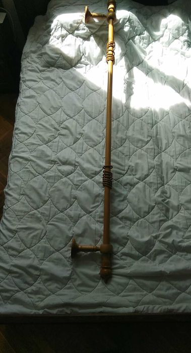 Продавам КОРНИЗИ за завеси/пердета дървени с водачи и дървени халки