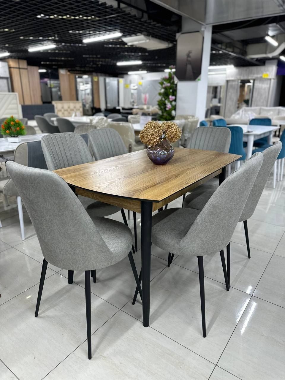 Стол и 6 стульев от Comfort Mebel . Рассрочка через наших партнёров