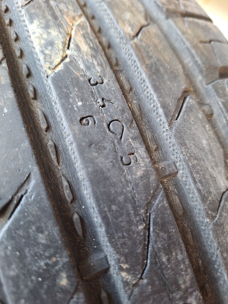2 бр.гуми nokian 225/65 R 17 XL