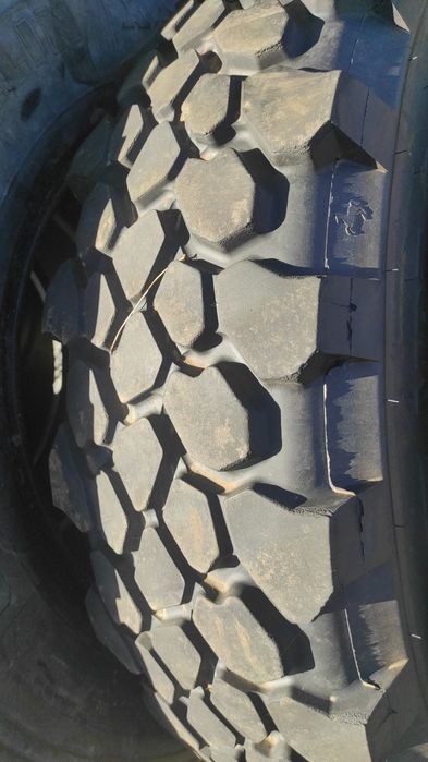 tubeles pt remorca 5 tone și 1100/20 pirelli 825/20 Michelin