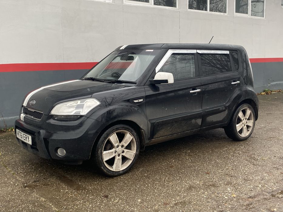 Kia Soul 1.6 CRDi 94 kW D4FB 2011 – На части
