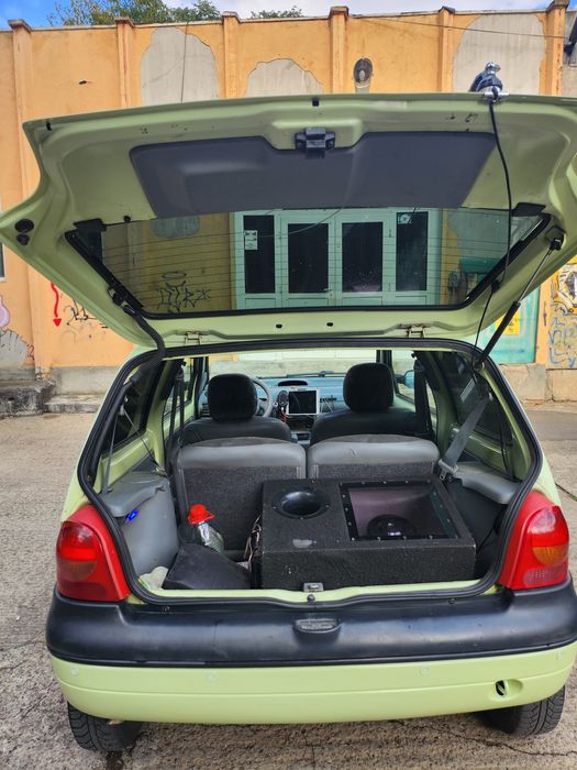 Twingo an2006. 800 euro/4000 Ron Urgent