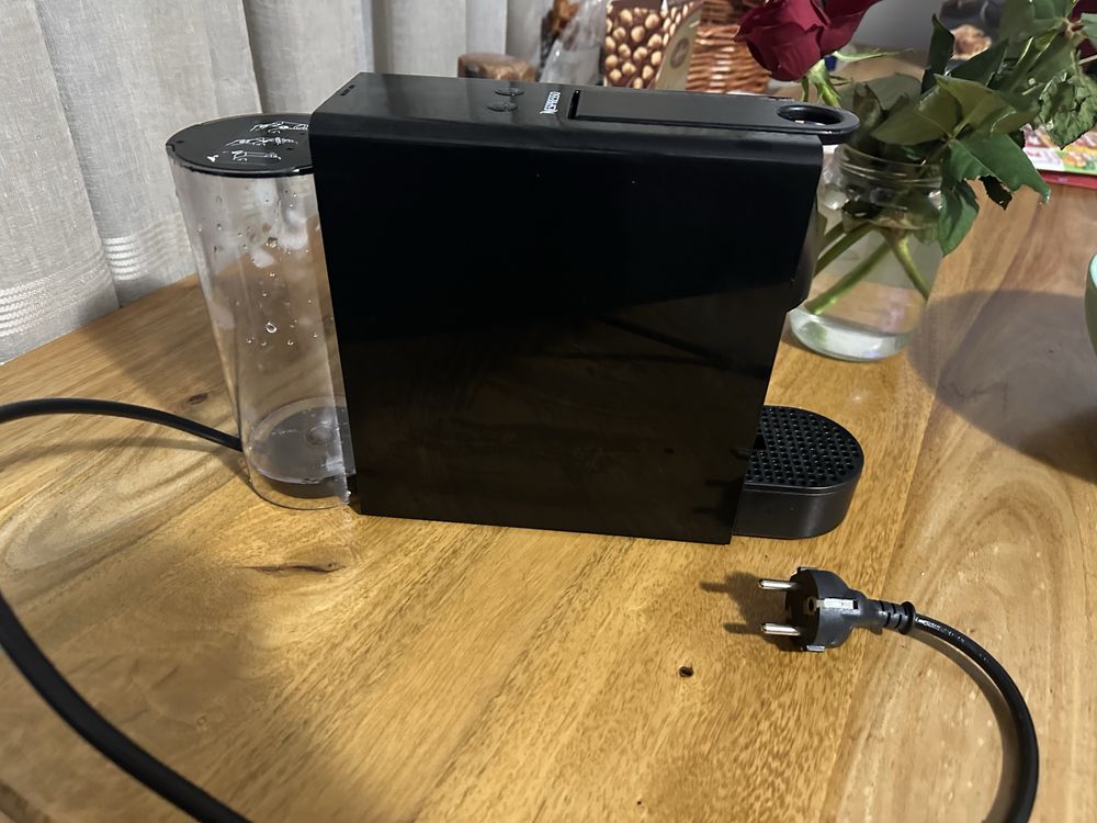 Кафемашина с капсули Nespresso