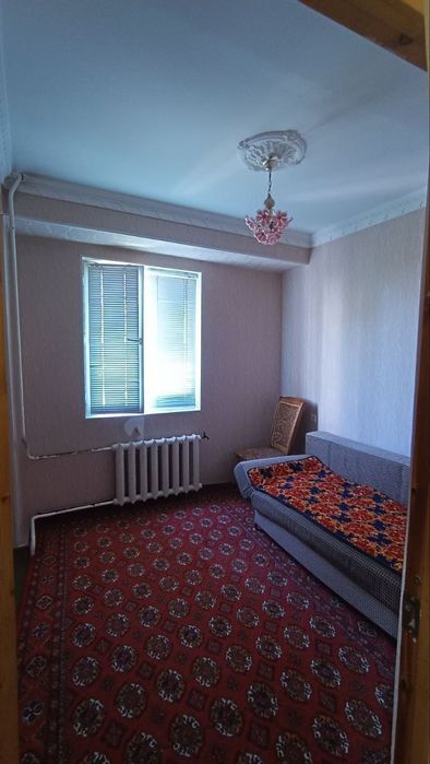 Юнусабад 8 3 комнатная 7 этаж 12 этажки