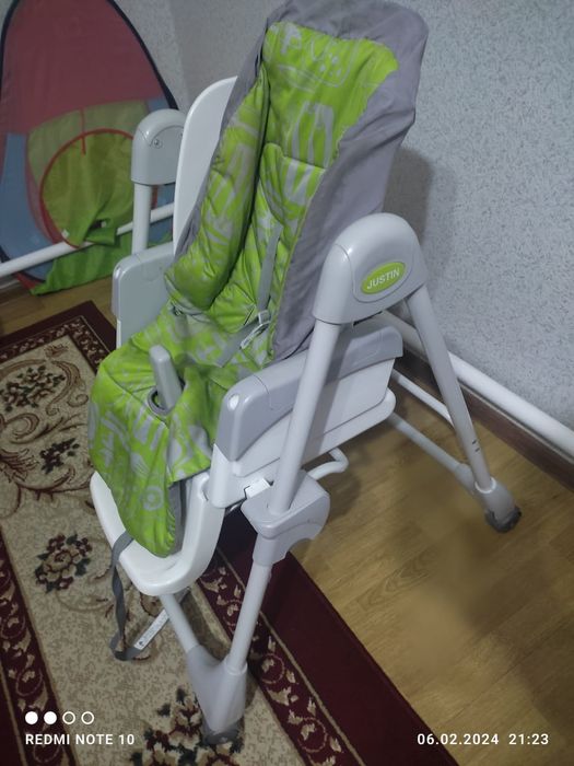 Стол для кормление малыша