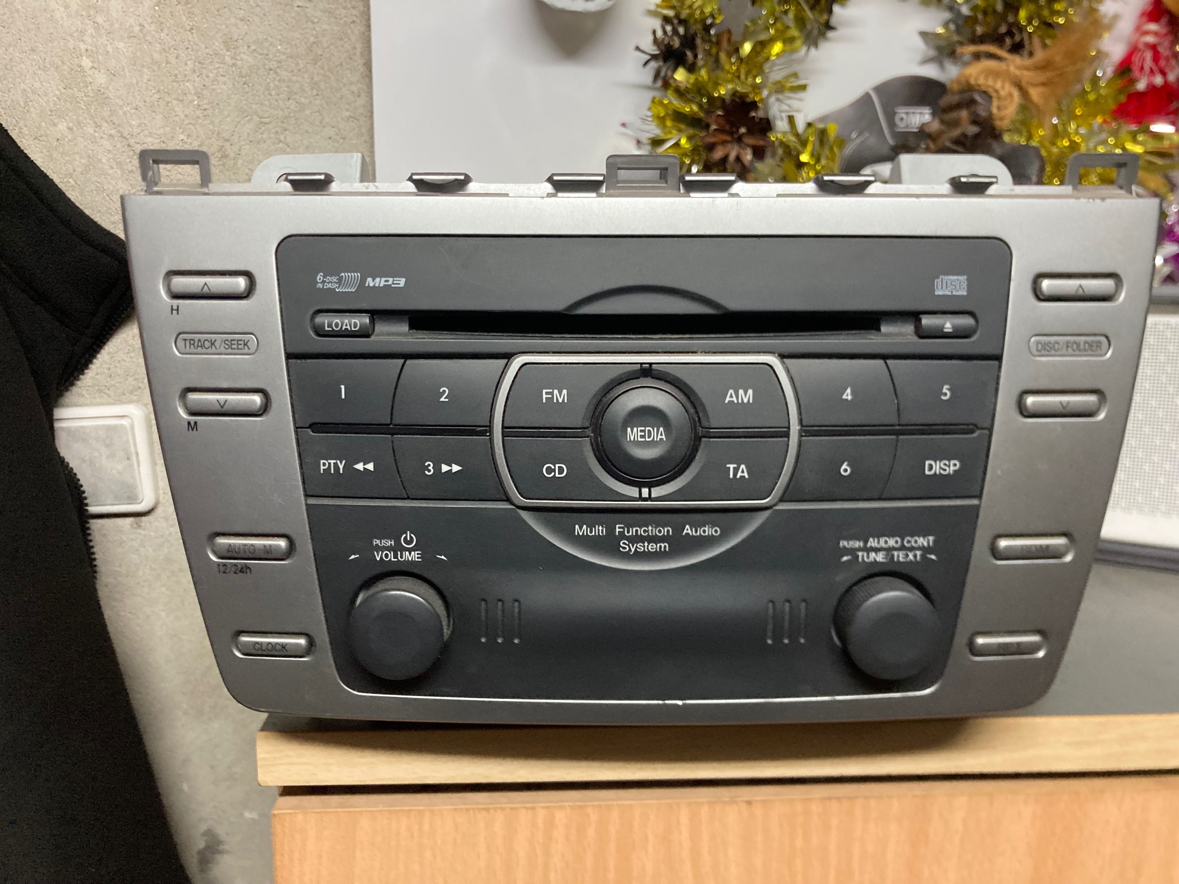 РАДИО CD ЦД. MAZDA 6 2.2 MZR-CD. GS1F669RXA. 08-13. I’m