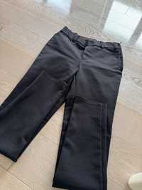 Pantaloni dama Zara.