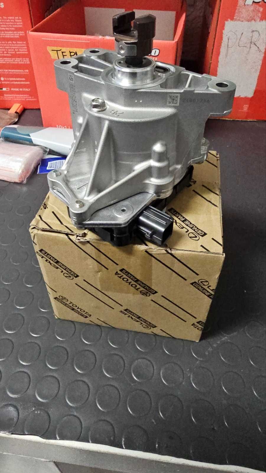 Управление Valvematic за Тойота 222A037025 - НОВ ОРИГИНАЛЕН