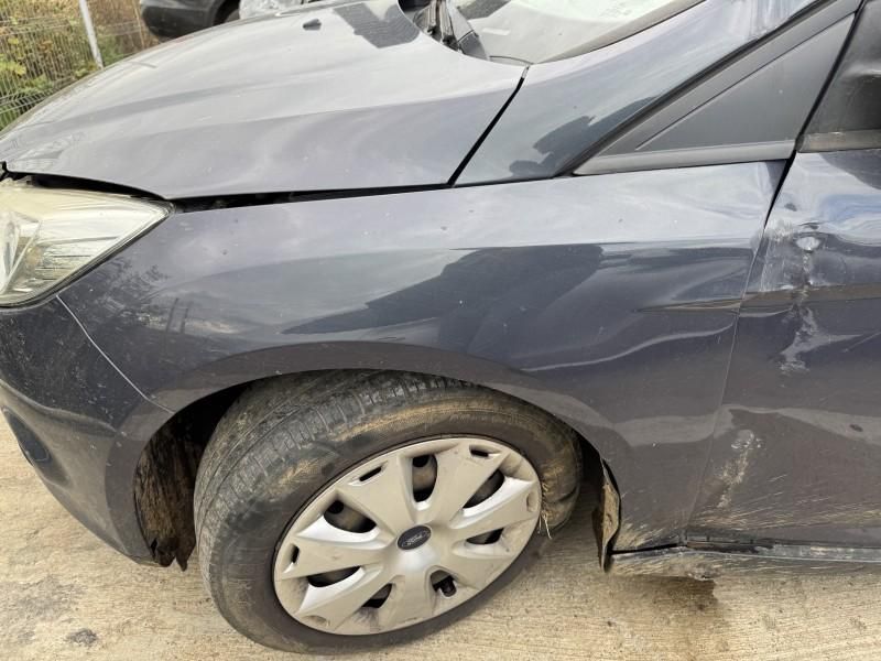 Aripa fata stanga Ford Focus 3 (2011-2015)