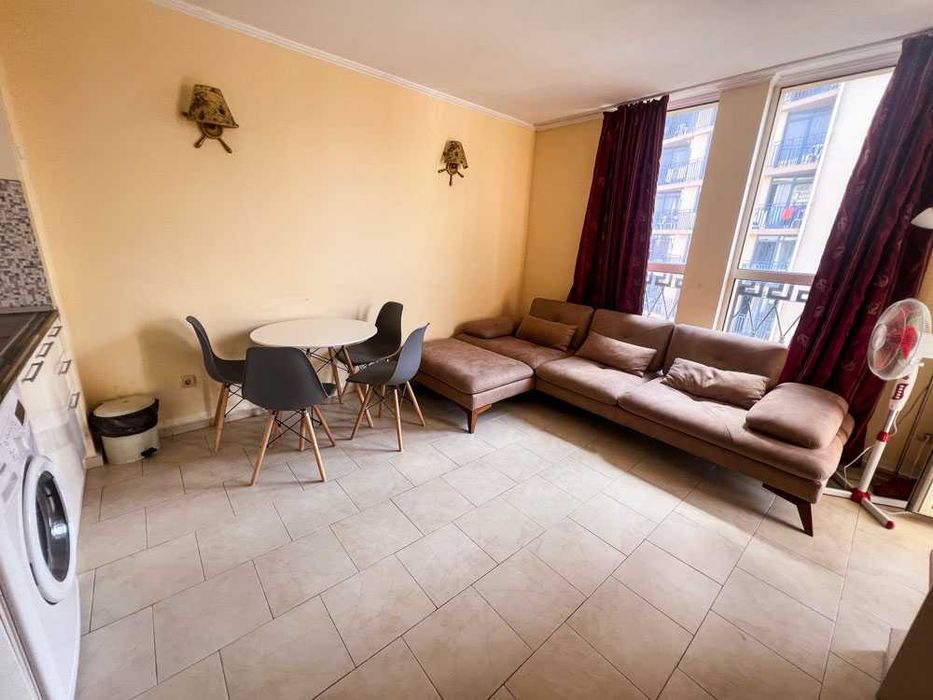 Продава се Двустаен апартамент в к.к. Слънчев бряг - 54 кв.м за 1204 €/кв.м - Снимка #3