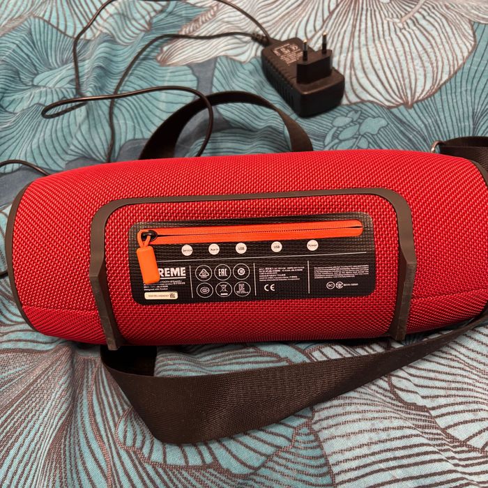 JBL Xtreme + зарядно & каишка - изпробвана, с малък минус