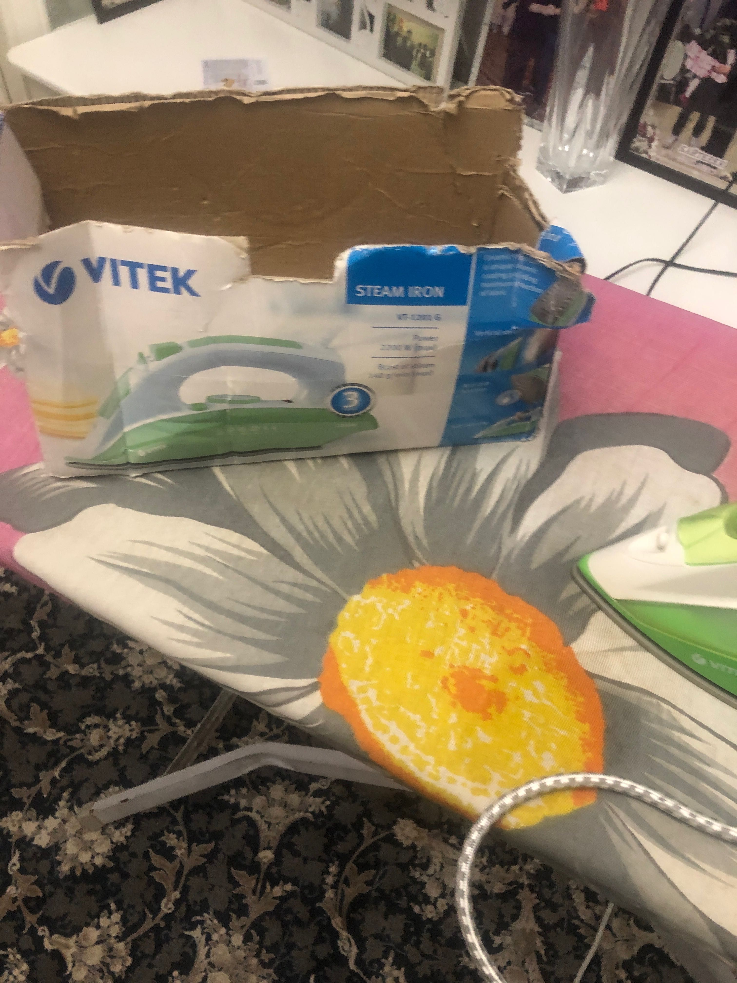 Утюг VITEK , не новый