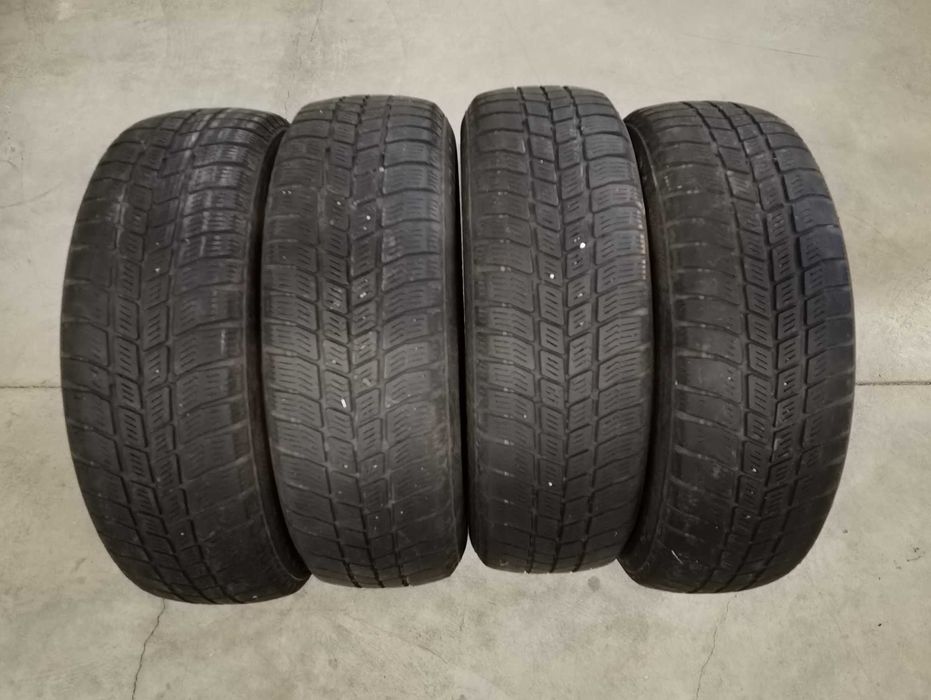 Продавам 4 броя зимни гуми 175/65/14 BARUM POLARIS 3