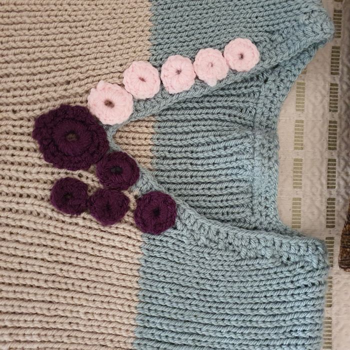 Дамски плетен пуловер