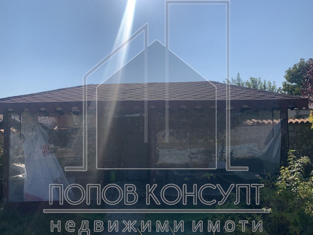 Къща в Пловдив, област-с.Дълбок извор площ 230 цена 220000