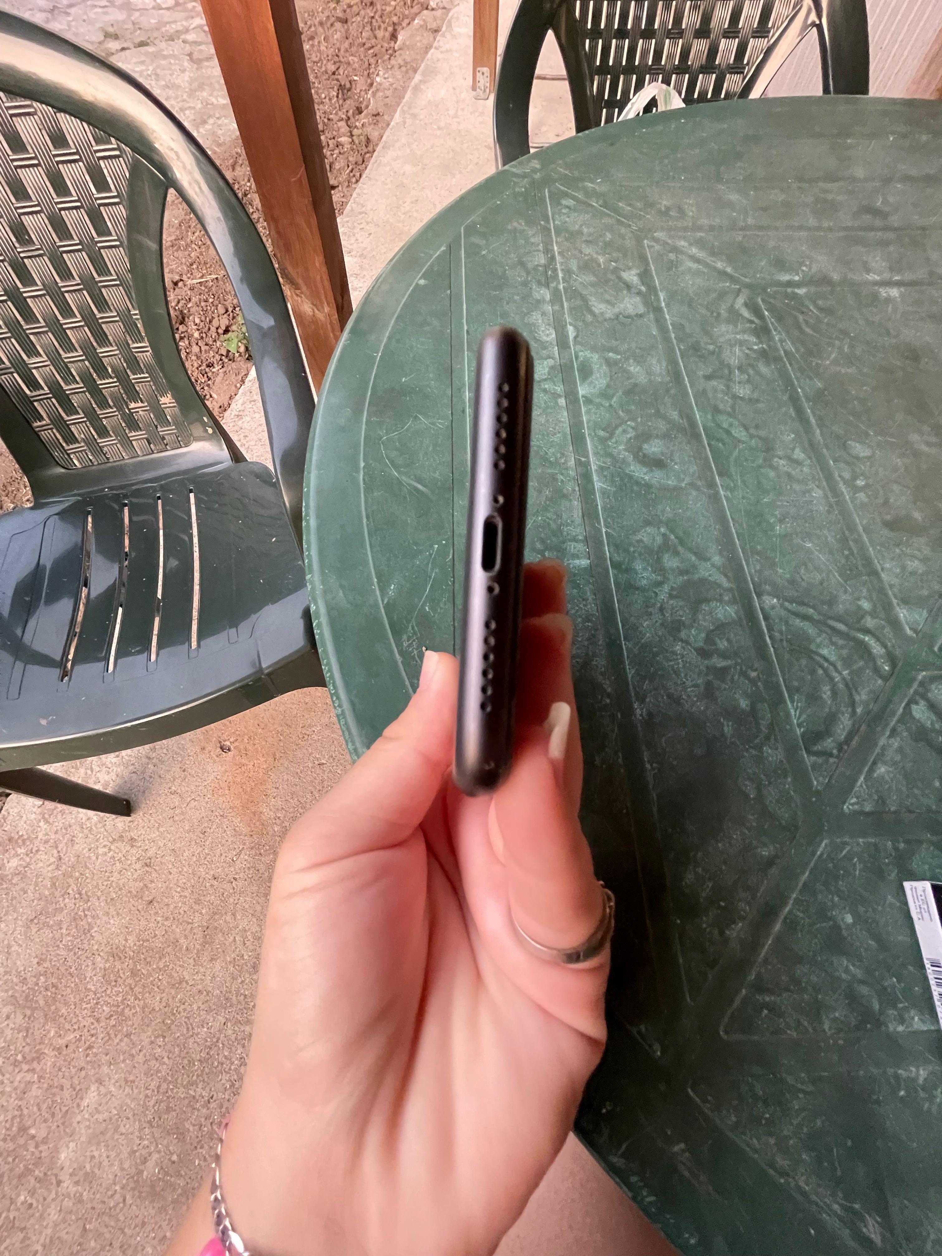 iPhone 11 за части