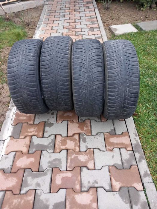 Vand 4 anvelope iarna Bridgestone  205 55 R16