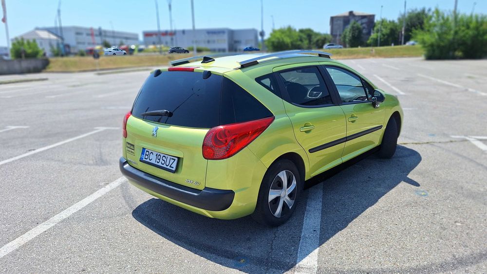 Peugeot 207 SW - Elegant si confortabil