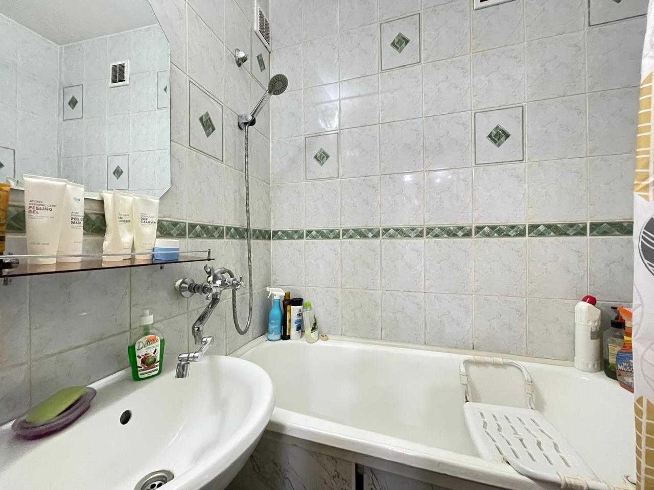 ПРОДАМ 3 ком. кв р-н Уюта, кирпич, 72.2 кв.м!