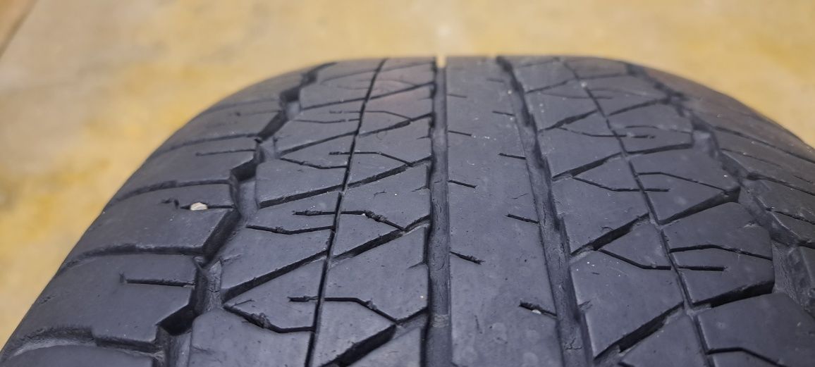 Продам шины 265/60R18