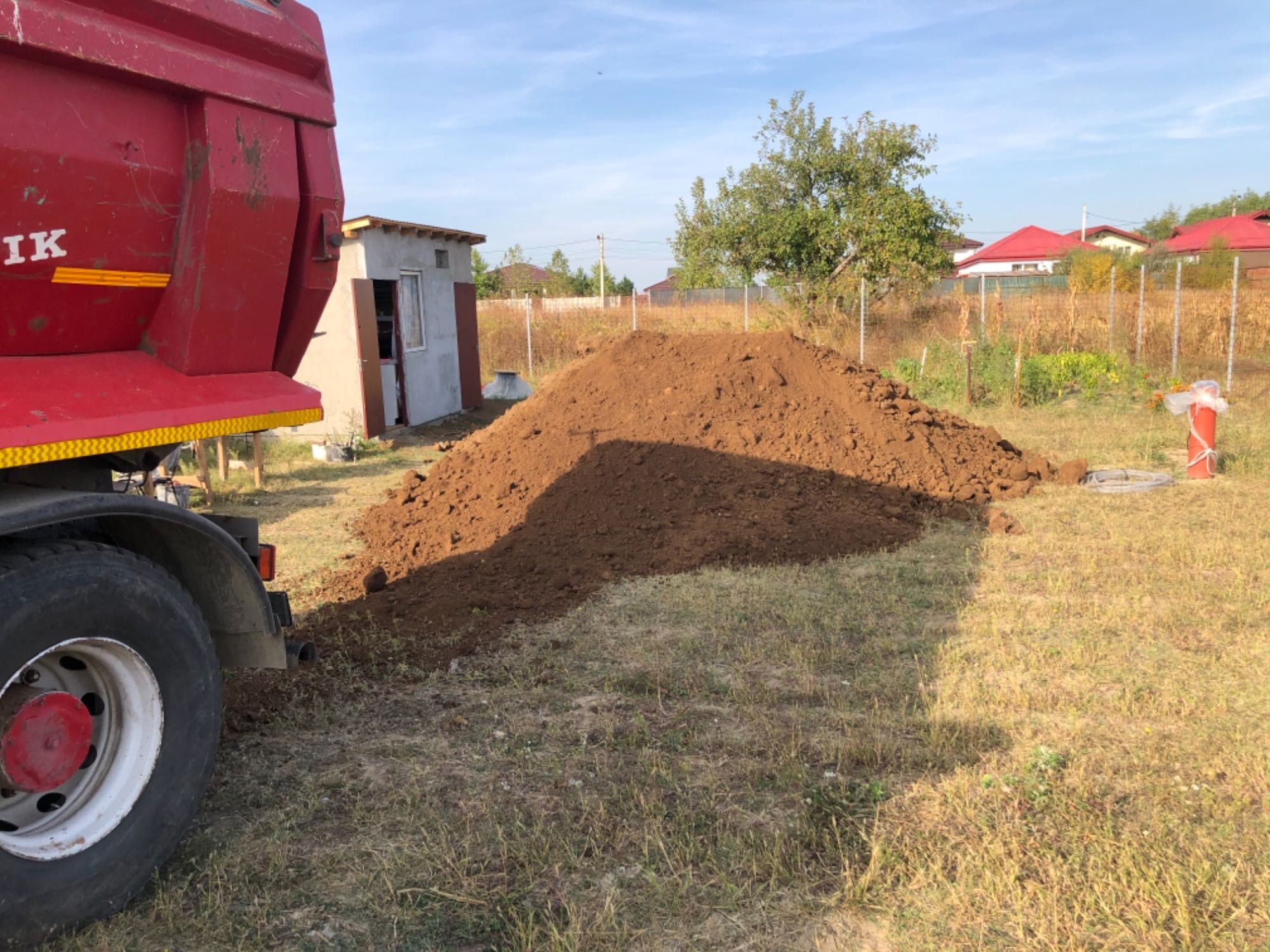 Pamant de umplutura & Pamant negru vegetal