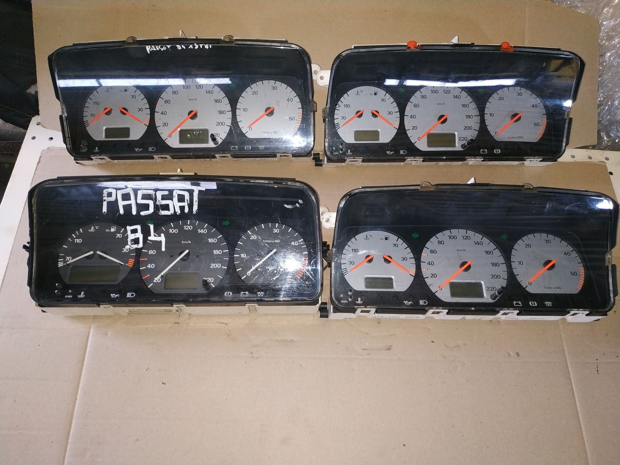 Щиток приборов панель Passat B3 / B4