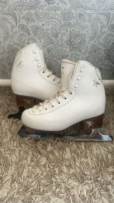 Коньки Risport для двойных прыжков