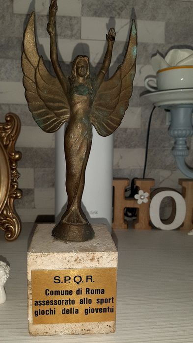 Statueta bronz!!