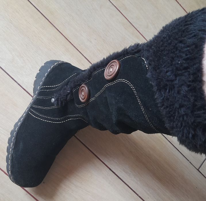 CIZME de PIELE îmblănite de dame, preț mic!