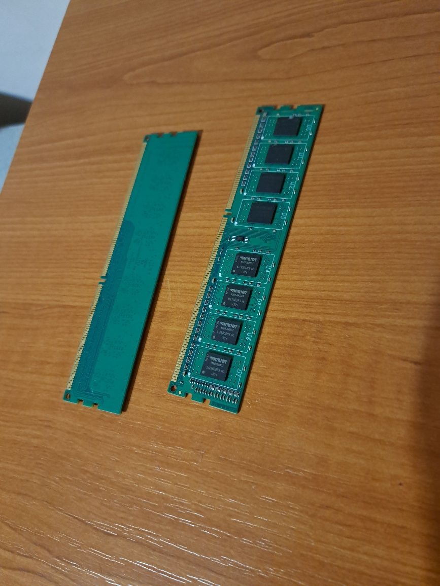 vând 2x 4gb ram de la patriot