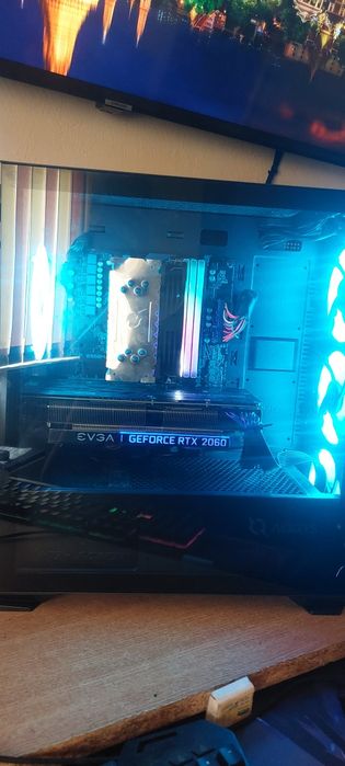 Vând calculator gaming