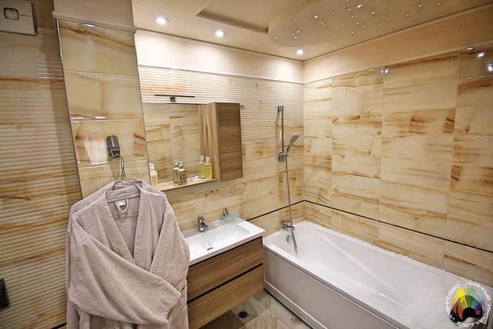 Дава се под наем Двустаен апартамент в Бургас, Лазур - 85 кв.м за 765 € - Снимка #8