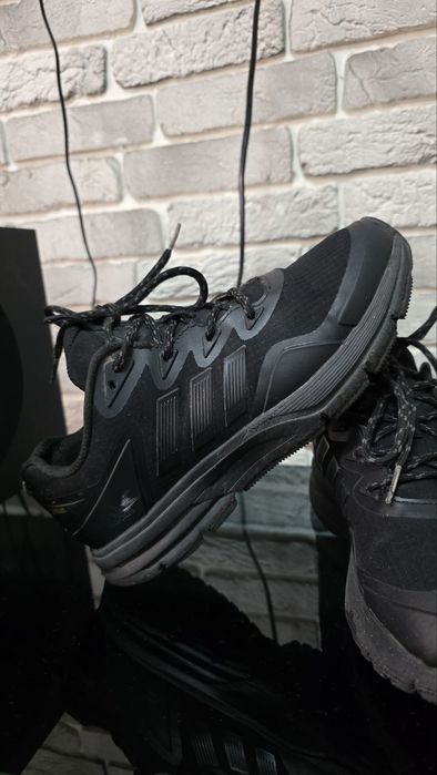Оригинальные кроссы Adidas